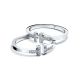 Tiffany T Square手鐲 (上) 18K白金鋪鑲鑽石手鐲 NT$382,000 (下) 18K白金公主式切割鑽石手鐲 價格店洽