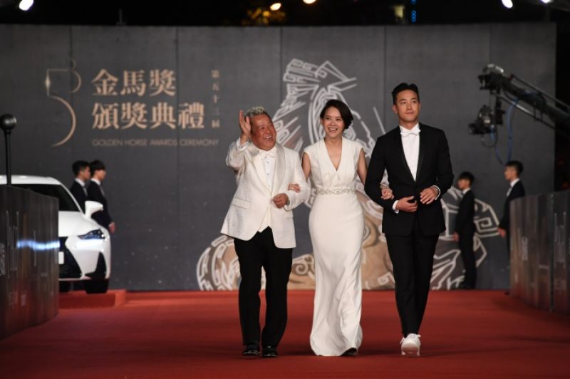 頒獎嘉賓 曾志偉、曾寶儀、曾國祥