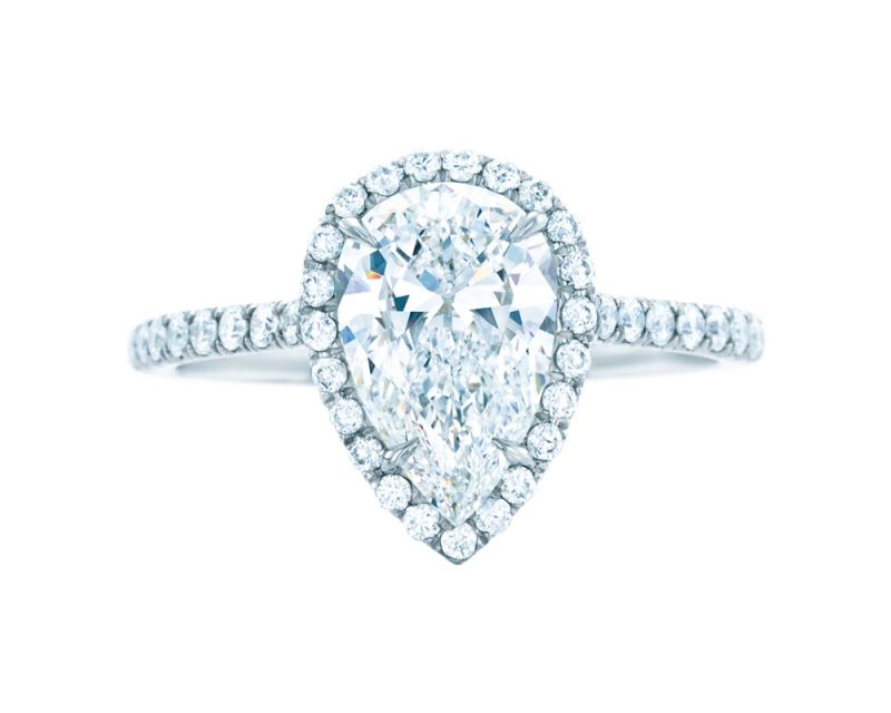 Tiffany Soleste 3.03克拉鉑金鑲鑽戒指 NT$7,910,000 (陳庭妮穿戴明細)
