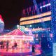 統一時代百貨台北店二樓夢廣場以愛sharing為主題,裝置出多個燈區裝置。有聖誕樹主燈、愛轉轉旋轉木馬、珍愛巴黎、夢想起飛熱氣球、雪鈴吐許願池、聖誕小屋、星空光廊等燈區。