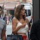 超級名模亞歷桑德拉(Alessandra Ambrosio)手提Palazzo Empire黑色牛皮提包現身於巴西街頭, NT$106,000