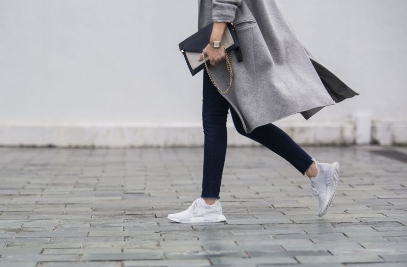 NMD_R1 PK 經典全白款 / NT. 6,800