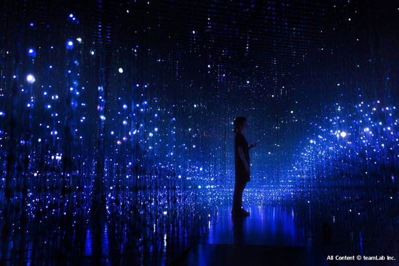 〈水晶宇宙〉(Crystal Universe)