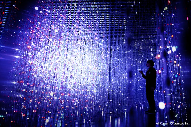 〈水晶宇宙〉(Crystal Universe)