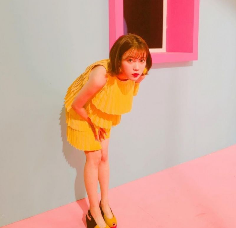 IU