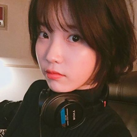 IU