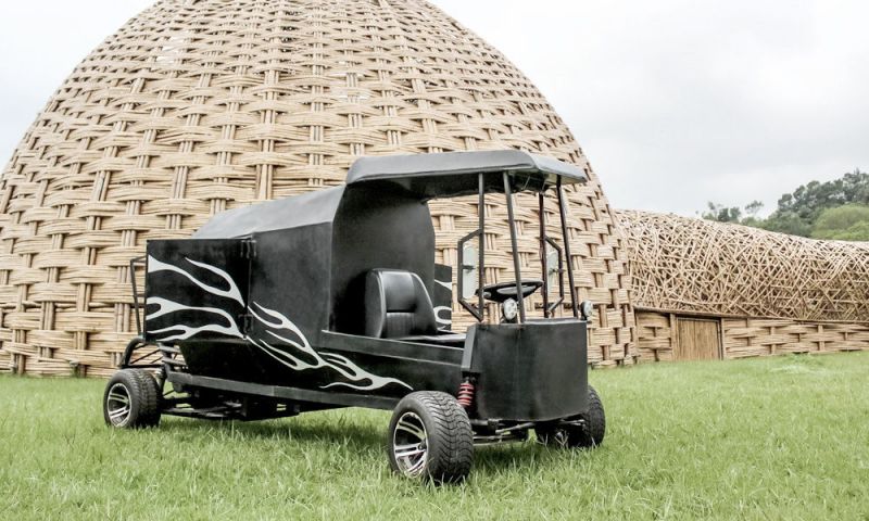 作品名稱:甲蟲車,是由改裝車職人江家雄與視覺藝術統籌陳建智聯手打造
