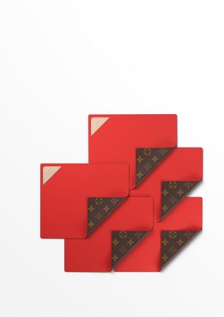 壓印經典 Monogram 圖樣的滑鼠墊
