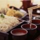 溫麵-賞味期間:一年四季江戶時代在宮城縣南的白石地區有所謂「白石三白」的高級禮品,三白也就是也就是「(白色的)溫麵」・「(白色的」和紙」・「(白色的)葛粉」,時至今日,和紙只剩一家生產,而葛粉已經失傳,只剩下「溫麵」留存下來。「溫麵」外表看起來就像是白麵線一樣,但生產方式卻大大不同。「溫麵」在生產過程中不使用任何油脂,僅使用麵粉與鹽水,作法相當罕見。「溫麵」營養價值高,容易消化,對腸胃負擔小,所以適合提供給大病初癒的人食用,而且煮麵時間短,任何食材與湯頭都相當合適,在日本一般是醬油與味噌口味。