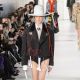 如今的 Maison Margiela 兼容品牌經典美學和John Galliano的設計觀點。