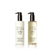 BOBBI BROWN卸妝家族(左)薰衣草沁透淨妝乳200ml/NT$1,700、(右)茉莉沁透淨妝油200ml/NT$1,700