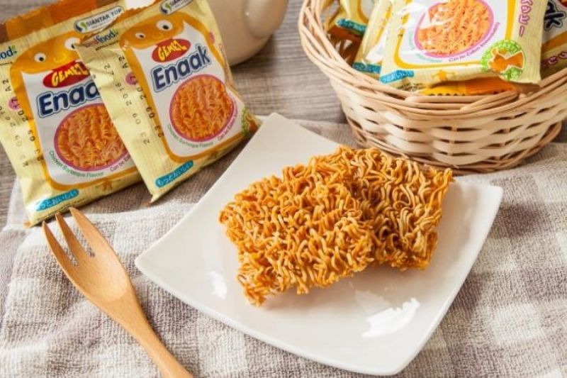 韓國超受喜愛的點心麵,Enaak超人氣點心麵,特殊爽脆口感,適合當作小零食嘴饞時刻來一包,停不下來的涮嘴好滋味!
