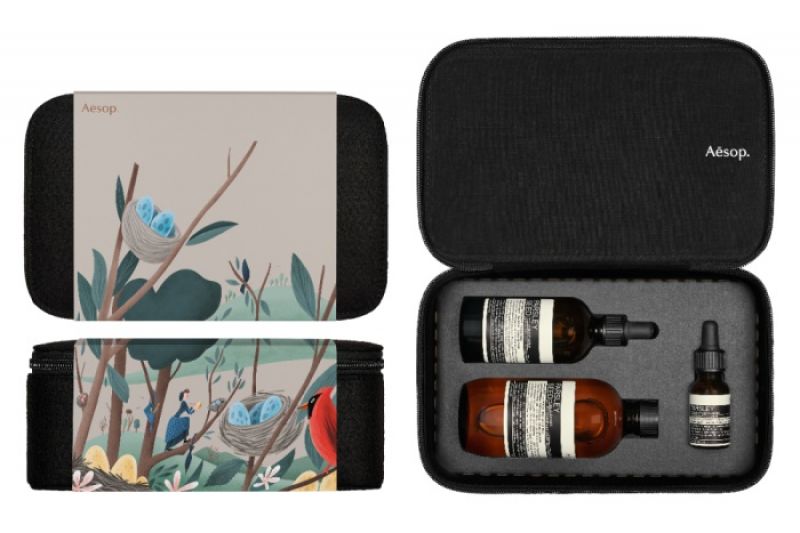 熱誠的插畫師禮盒,NT 5,600(香芹籽潔面露200 mL 6.8 fl oz+香芹籽抗氧化精華100 mL 3.4 fl oz+香芹籽抗氧化眼部精華15 mL 0.5 fl oz)