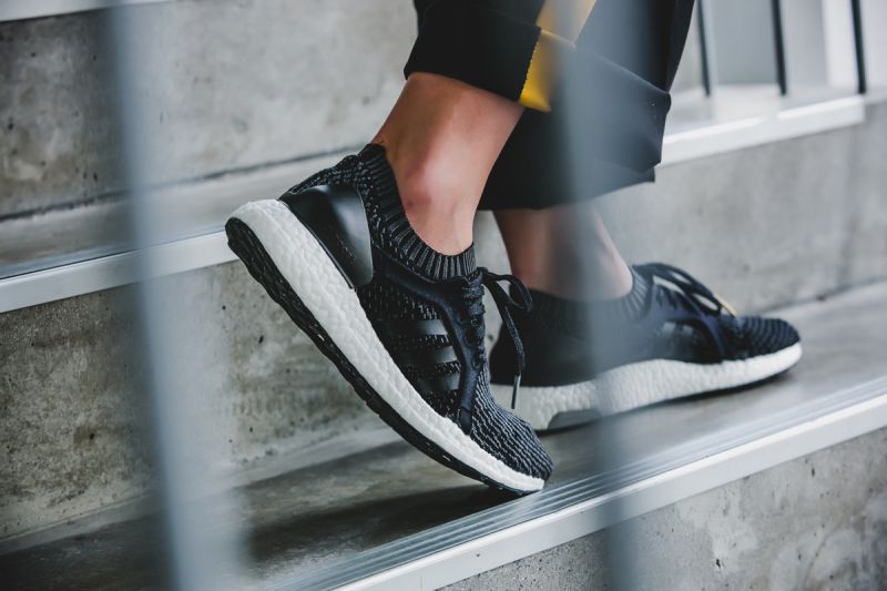 UltraBOOST X BB1696 / NT5,890