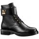 WONDERLAND Black Flat Ranger$52,000