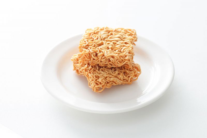 即食迷你拉麵首次由台灣在地生產,強調美味與方便,無論沖泡熱水或直接食用都適宜,有雞汁、醬油及韓式泡菜口味。(預計8月上市)