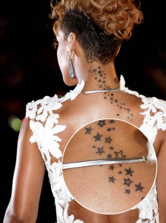 Rihanna 蕾哈娜