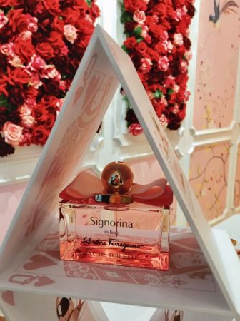 Salvatore Ferragamo 花漾伊人女性淡香水,30ml,NT2,250;50ml,NT3,050;100ml,NT4,100。