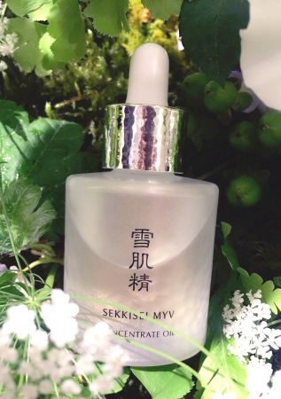 KOSE高絲雪肌精御雅系列(2017. 4. 1上市)光能醒膚油精粹 40mL,NT3,100 。