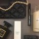 CHANEL 全新「珍珠光感淨白活膚精華」