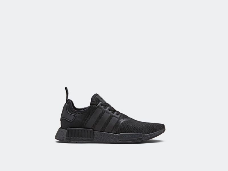adidas Originals NMD R1(男生黑色鞋款) NTD5,890