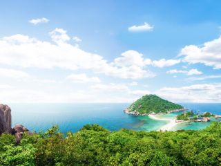 景緻美麗的南緣島。