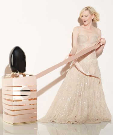 Giorgio Armani Si女性玫瑰淡香精代言人凱特布蘭琪側拍花絮