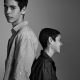 Matt 16歲 & Dylan 13歲家庭成員:三個媽媽、一個爸爸、一個妹妹Matt:我的媽媽們原先想等到同志婚姻合法、在澳洲結婚,無奈法律不許可,於是她們就去了紐西蘭註冊。這當然不是最好的選擇,因為她們得要跑到國外去,而且身邊沒有親友陪伴。之後她們回到澳洲,補辦了一場感人婚宴。有人說,這部電影太過政治化、不應該在學校播映,然而它只不過呈現了像我們這樣擁有同志父母孩子的生活,一切都很正常呀。Dylan:我有兩個母親,一個爸爸,還有一個即將成為繼母的媽媽,一個哥哥、一個妹妹。我的母親們在紐西蘭結婚,然後回到澳洲舉辦婚宴。我哥跟我在婚禮上發表感言,還獻上開場舞。我想對跟我們一樣在同志家庭成長的小孩們說,請記得,你的家庭跟別人沒什麼不同,但你會得到加倍的愛。你會覺得很驕傲的!