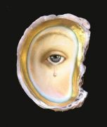 美國當代年輕藝術家Tabitha Vevers所創作的作品《Pearlmaker VI》,目前被珍藏在新不列顛美國藝術博物館