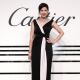 鍾楚紅配戴Cartier Magicien頂級珠寶系列Sylphe鑽石項鍊 NT$ 47,800,000Cartier Magicien頂級珠寶系列Sylphe鑽石耳環 NT$ 8,900,000卡地亞古董珍藏系列Tutti Frutti水果錦囊手環 NT$ 44,400,000卡地亞頂級珠寶系列紅寶鑽石戒指 NT$ 7,850,000