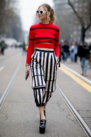 當紅知名部落客Chiara Ferragni,穿上融合典雅與龐克的厚底樂福鞋,踏出帥氣自信。