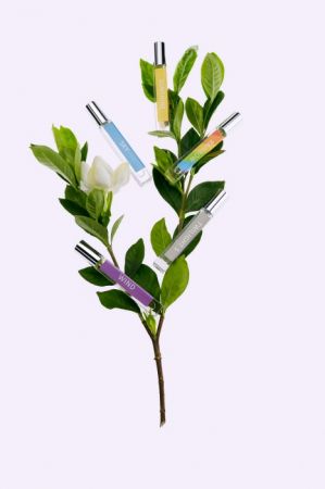「At This Moment」香氛系列,10ml,NT$399 / 組合價NT$1,680(共5支)