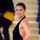 巴西超模阿德瑞娜·利瑪(Adriana Lima) 佩戴蕭邦Chopard珠寶,出席紐約大都會博物館時裝晚宴MET Gala