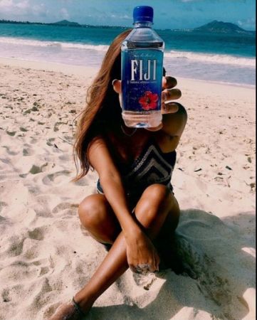 FIJI™ Water斐濟天然深層礦物水