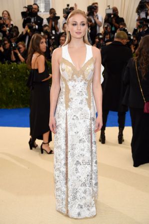 Sophie TurnerIn Louis Vuitton