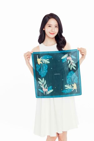 innisfree-2017限定手帕 潤娥形象照