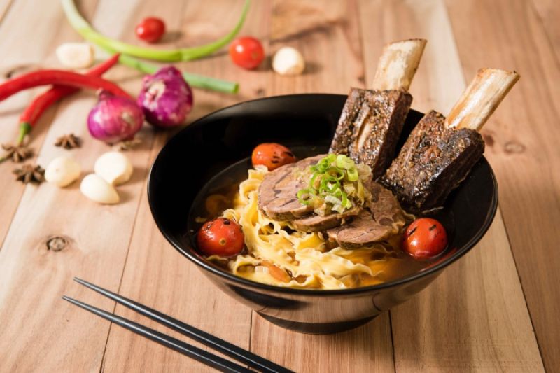 霸王龍牛肉麵