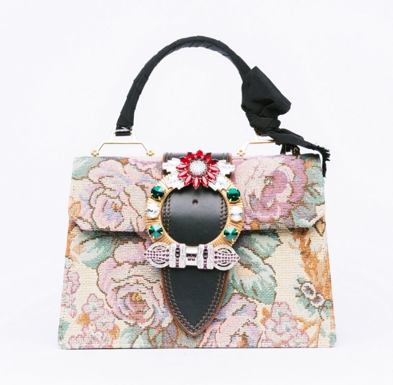 MIU MIU MIUlady奢華珠寶包$92,500