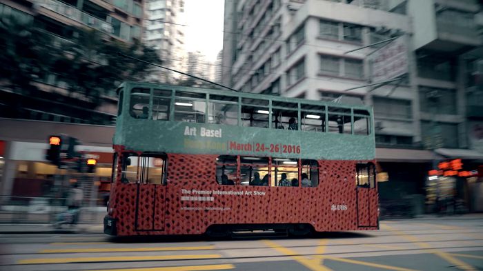 香港巴塞爾藝術博覽會(Art Basel)宣傳巴士