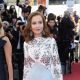 法國演員伊莎貝雨蓓Isabelle Huppert 佩戴蕭邦頂級珠寶18K金/鈦金鑲嵌16.4克拉鑽石耳環、同系列18K白金鑲嵌欖尖形切割9.09克拉鑽石戒指。(5/25 Updated)