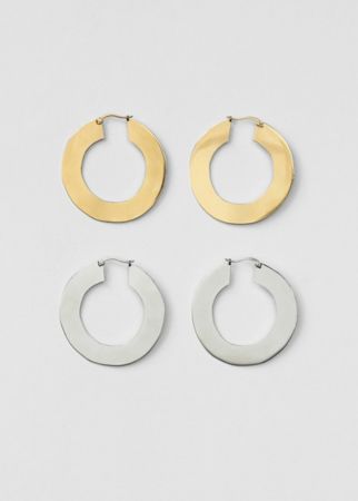 黃銅耳環,CÉLINE,NT14,000。