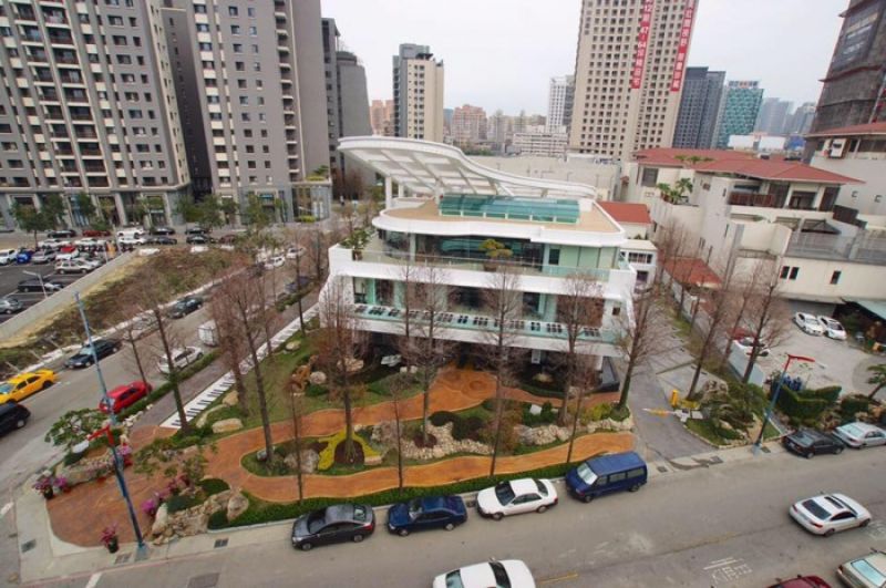 PWF琴。森林主題餐廳