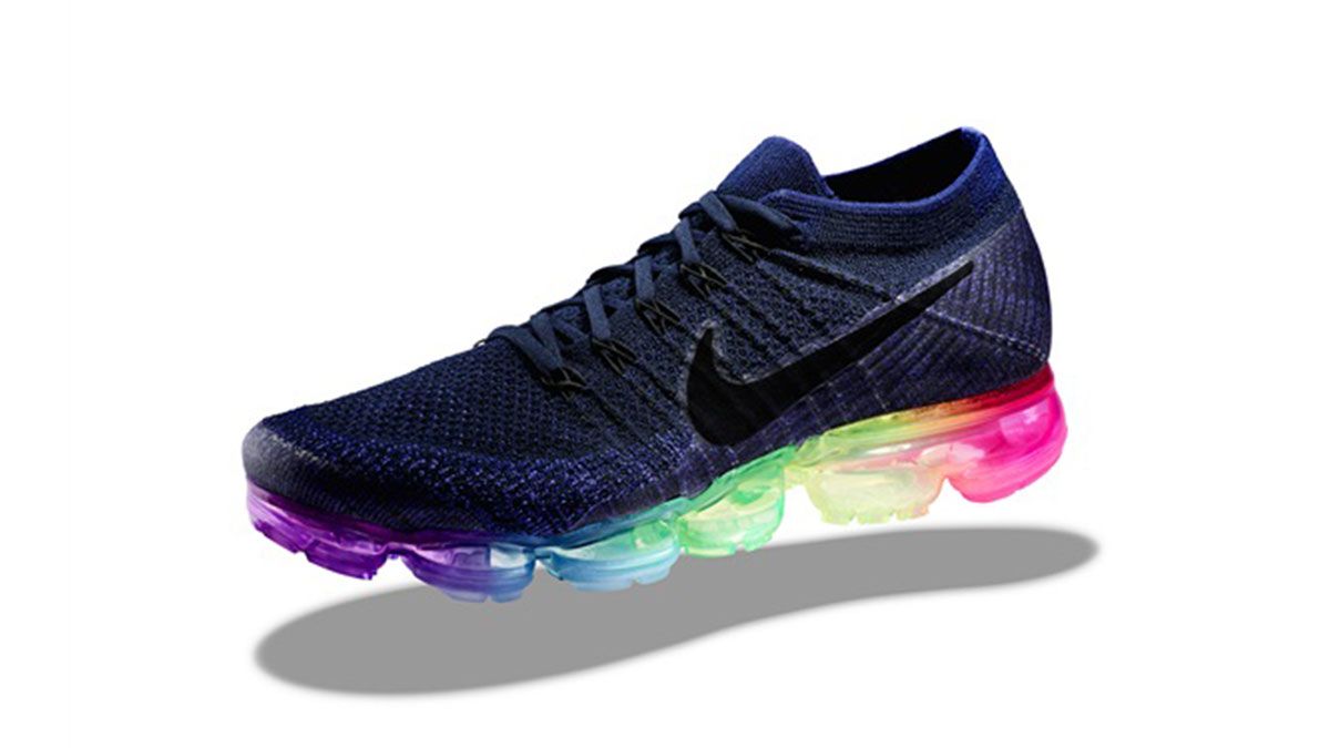 為LGBTQ族群發聲!NIKE年度帥鞋Air VaporMax第一次換上夢幻彩虹鞋底