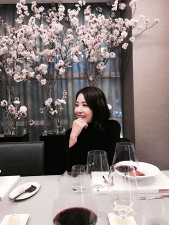 天蠍座 10.23~11.22本週金水星持續影響,前半段蠍座在學習、進修方面表現依舊亮眼,即使臨時抱佛腳表現也不算差。而對於工作族來說,蠍座靈活的反應力與熱忱,也能讓你博得主管、客戶的好感。只是金水雙星也將先後離開,最好能在前頭讓自己有所表現。朋友會是你最大的心靈貴人,也就是說,雖然這些朋友不能帶給你實質的幫助,但在你心情低落、思緒混亂時,朋友將會是你最大的慰藉。