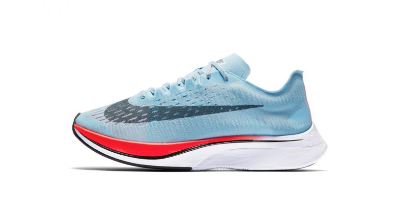 Nike Zoom Vaporfly 4%跑鞋