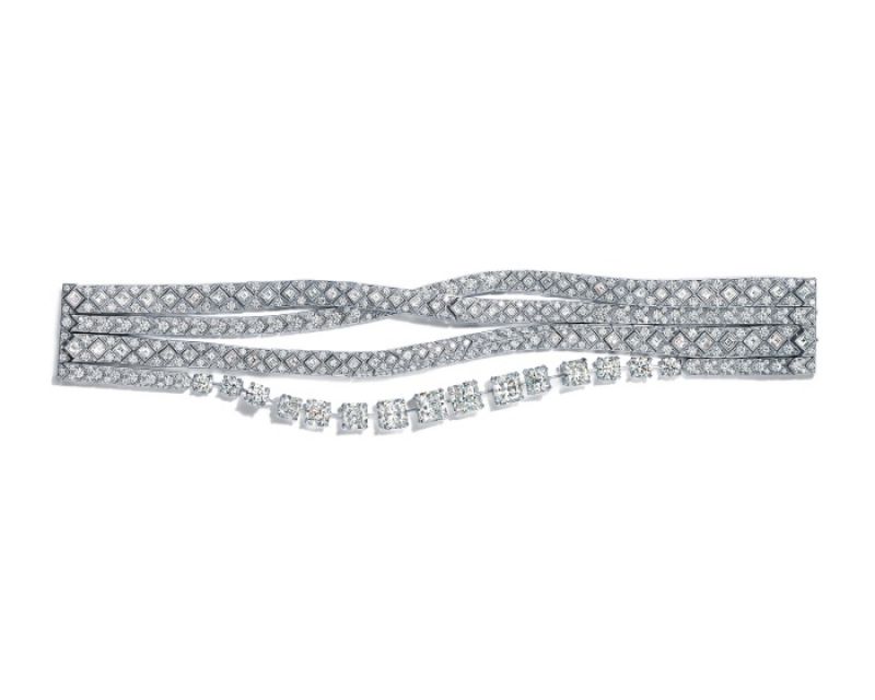 Tiffany 2016 Masterpieces 鉑金鑲嵌Lucida、方形與圓形明亮式切割鑽石緞帶造型手鍊