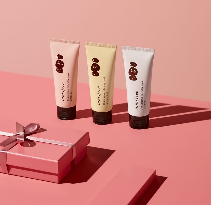 innisfree濟州島火山泥調色面膜情境照。
