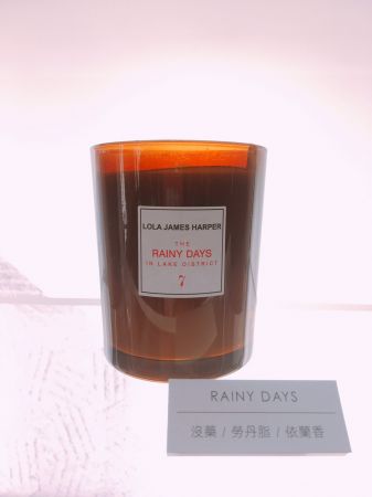 Lola James Happer品牌的Rainy Day下雨天香氛蠟燭