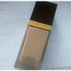 TRACELESS FOUNDATION粉底液具獨特的水亮光澤質感,極度地輕透無妝感