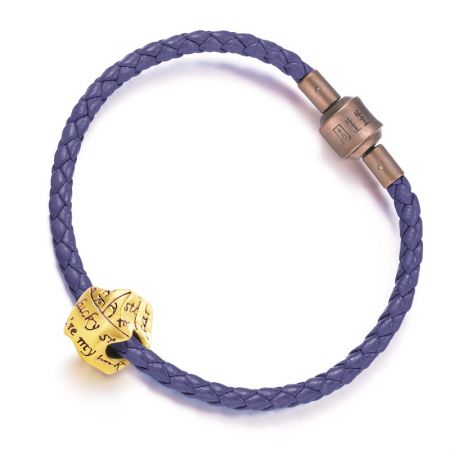 點睛品 Charme 摺紙幸運星足金串飾 NT$6,200 (附皮繩)